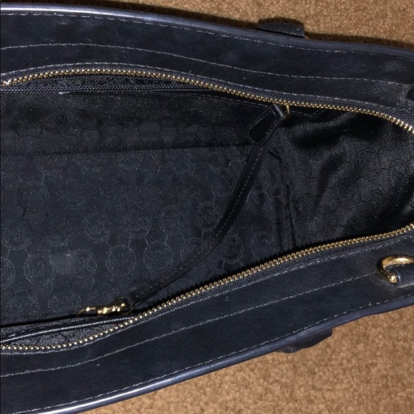 Michael Kors Purse - Picture 3 of 3